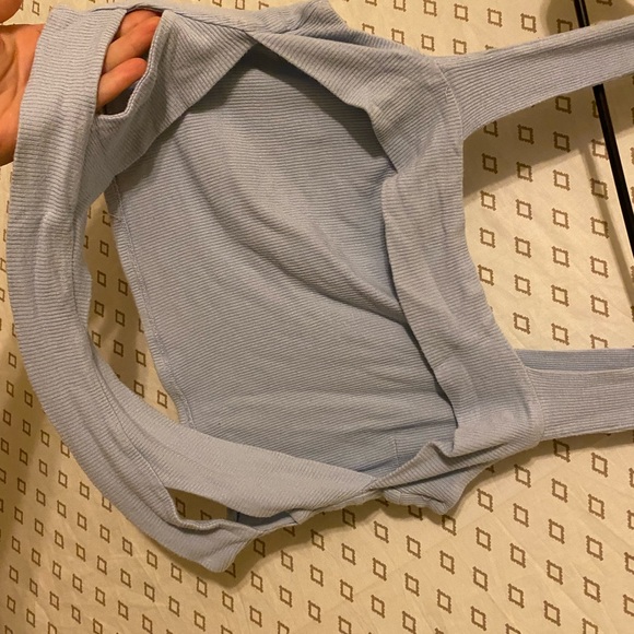 Light blue size L crop top thick spaghetti straps - Picture 4 of 4